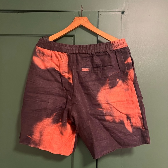 COS Men’s tie-dye shorts. - Picture 3 of 3